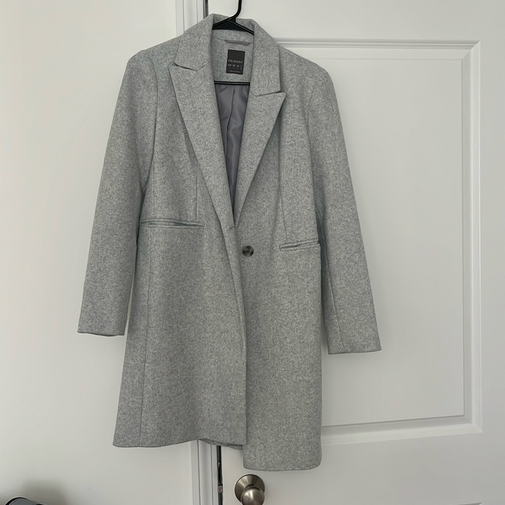 Light gray coat